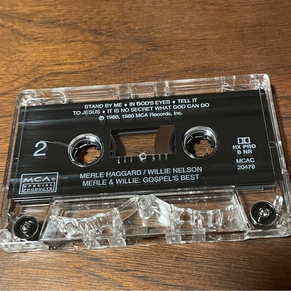 Vintage Merle haggard and Willie Nelson Gospel’s best 1988 MCA Tape Cassette - Picture 2 of 4
